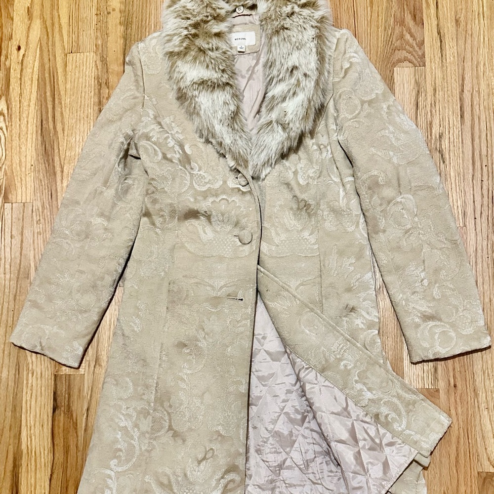 Cream Faux Fur removable Collar jacquard Coat